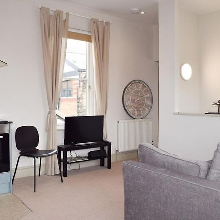 Stylish Light-Filled 1 Bedroom Flat In Hammersmith London Ngoại thất bức ảnh